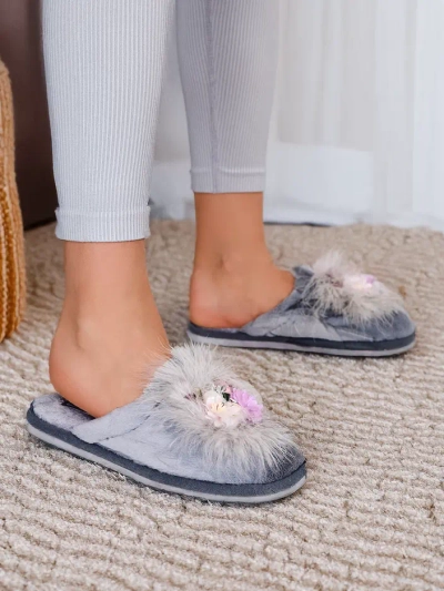 Royalfashion Women's fur slippers with flowers Ederra