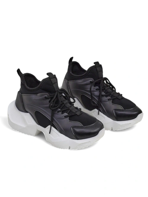 Royalfashion Women's sporty sneakers on a thicker sole Vivers