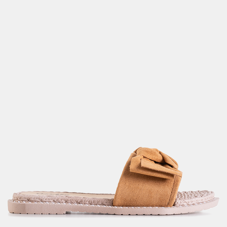 Brown women's slippers with a Foas bow - Footwear