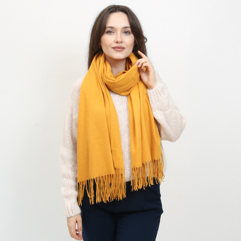 Горчичный большой теплый шарф с кистями - Аксессуары