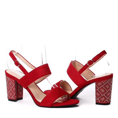 Czerwone sandały na słupku- Obuwie