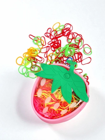 Royalfashion Wielokolorowe gumeczki silikonowe Truskawka