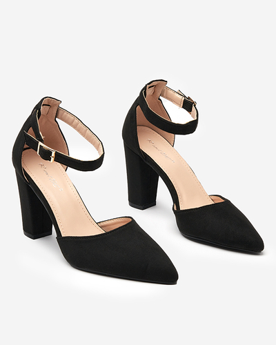 Black women's sandals on the Kinotia post - Footwear