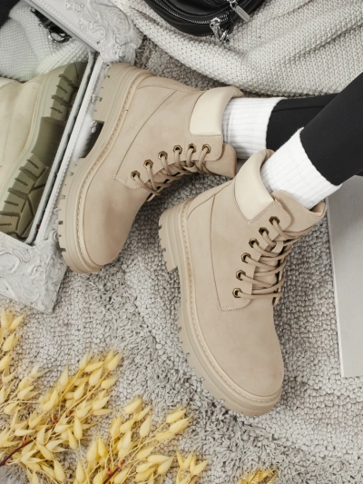 Women's Avienne Trapper Boots
