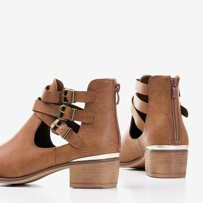 Brown women's boots with low heels with cut-outs Kysse - Footwear