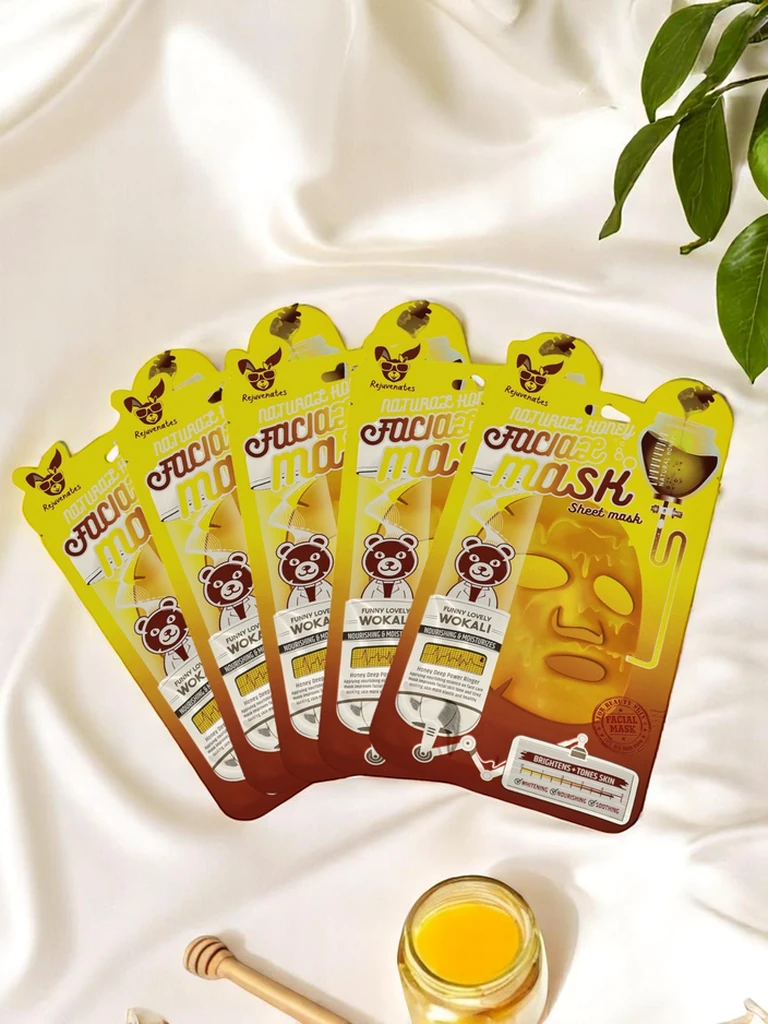 Sejas maska ar aktivētu ogli, kas dziļi attīra, nostiprina un sašaurina poras