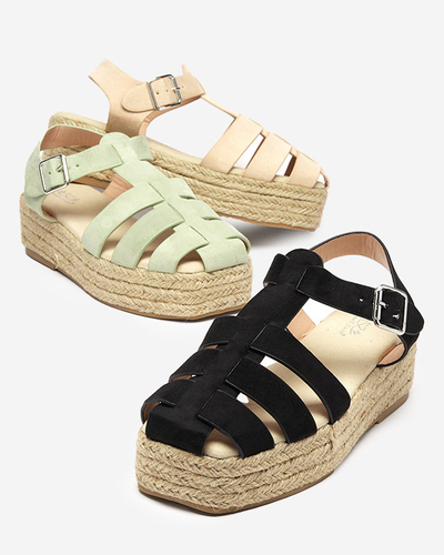 Melnas eko-zamšādas sieviešu sandales uz Keniso platformas - Apavi