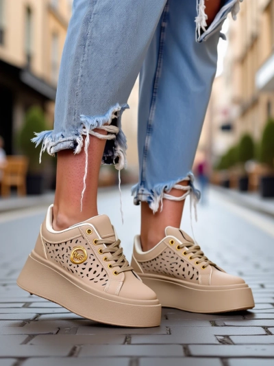 Cleo Ecru Platino – бежевые кроссовки на платформе Royalfashion экокожа