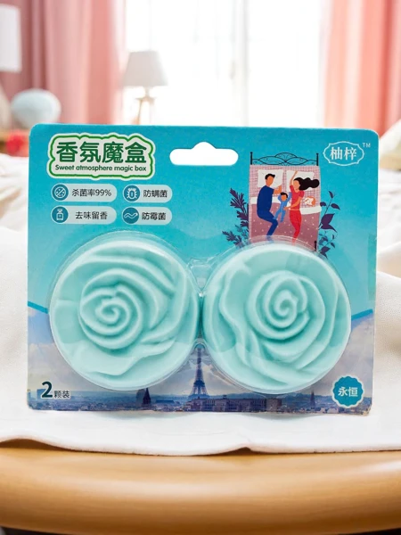 Blue rose-shaped fragrance discs for home interiors