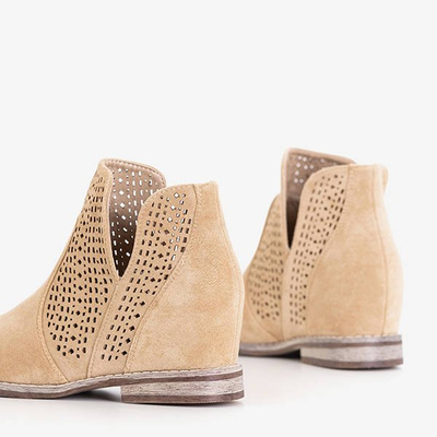 Светло-коричневые ботильоны на скрытой танкетке Besiks - Обувь