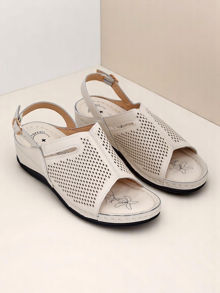 Royalfashion Damskie sandały na niskim koturnie Mira