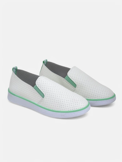 Royalfashion Women's perforated slip-on shoes Kassias