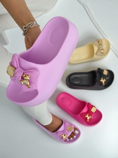 Royalfashion Women's rubber flip-flops with a decorative bow Alday