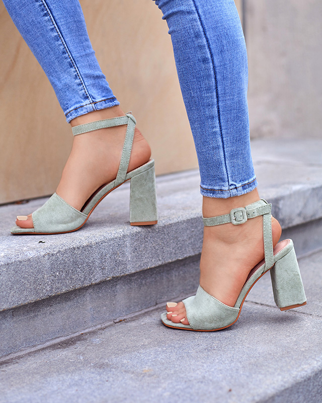 Zaļas sieviešu eko zamšādas sandales uz staba Herra - Footwear