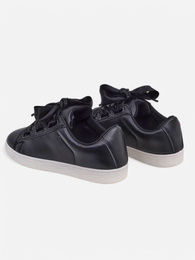 Royalfashion Sieviešu ekoloģiskās ādas sporta apavi ar dekoratīvām auklām Etti