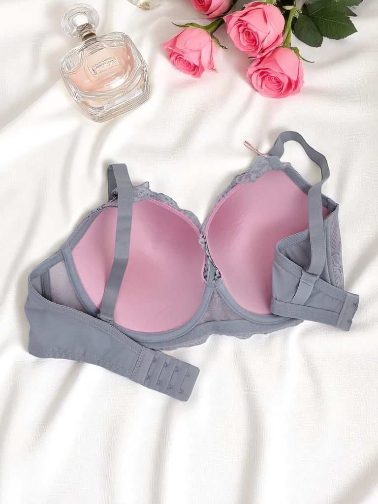 Royalfashion Women's padded lace bra Delicate Grace