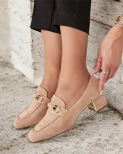 Royalfashion Elegant women's moccasins on a low post Orino