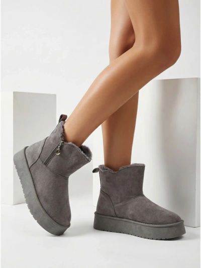 Short women's snow boots a'la Vesiola
