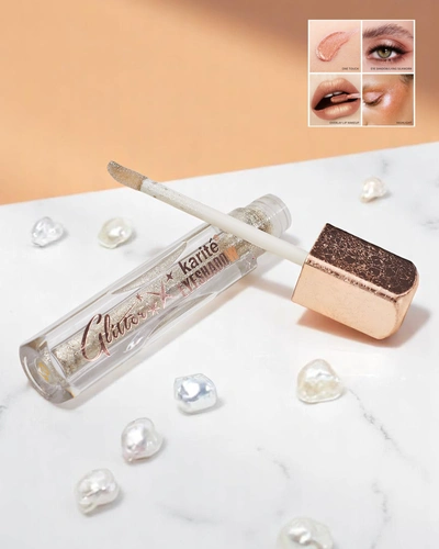 Shiny liquid eyeshadow in the color Polar