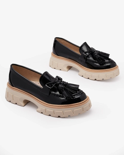 Melni lakoti sieviešu mokasīni ar pušķiem Kaipo- Footwear