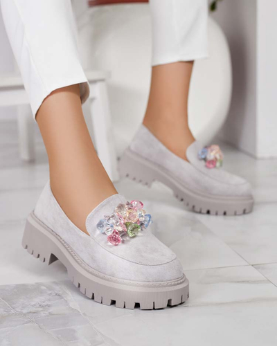 Gaiši pelēki sieviešu mokasīni ar krāsainām pērlītēm Hetika - Apavi