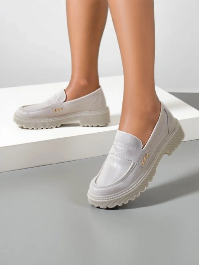 Royalfashion Women's patent loafers Dunes