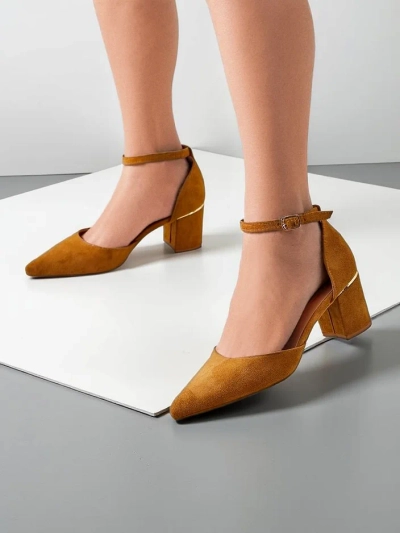 Royalfashion Women’s low-heeled pumps Caelda