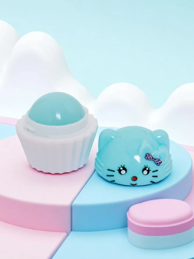 Children's lip balm with a kitten in a cupcake – moisturizes and regenerates