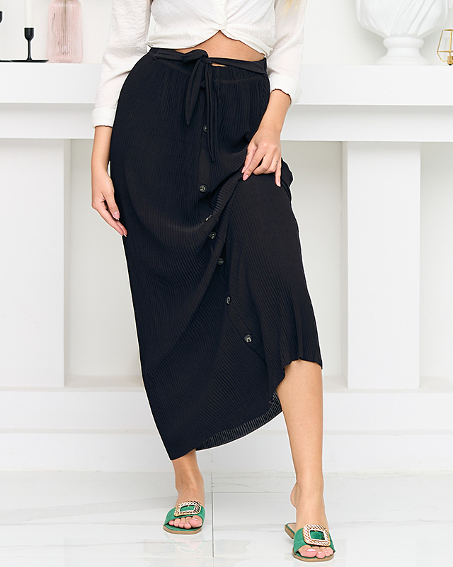 Ladies' navy blue pleated midi skirt with buttons - Footwear