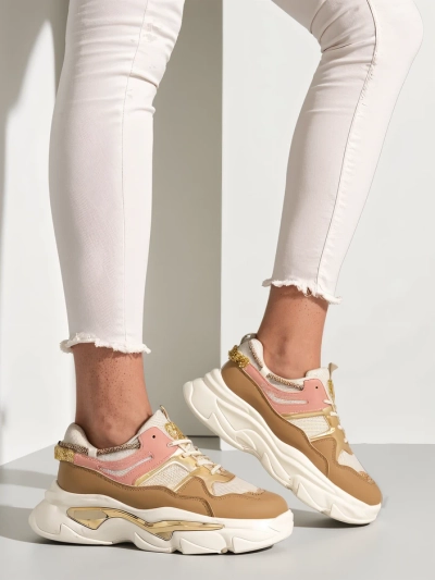 Royalfashion Women's sneakers on a thicker sole Lesalli