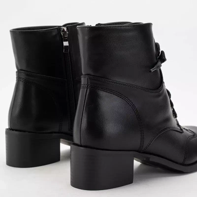 OUTLET Black women's ankle boots with flat heels Rinta - Footwear