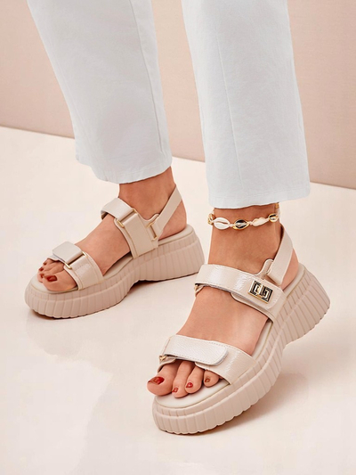 Royalfashion Sieviešu sandales uz biezākas zoles Aganda