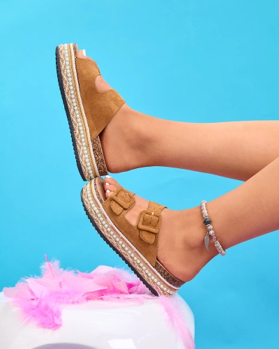 Women's camel slippers on a thick Carisno sole - Footwear