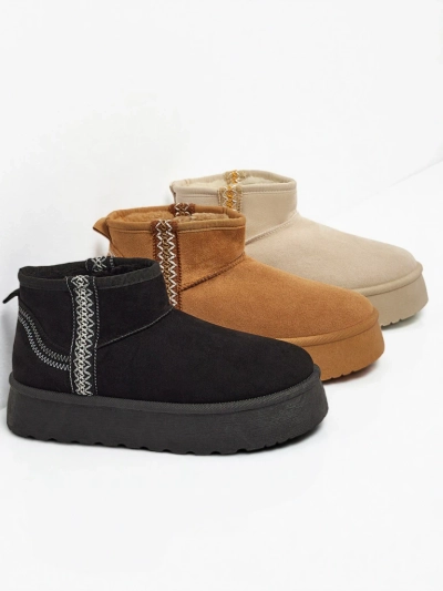 Short women's snow boots a'la Pravel