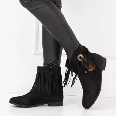 OUTLET Black boots a'la cowboy boots with Akari- Footwear decorations