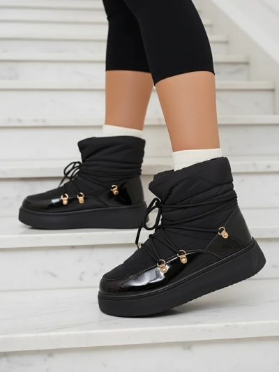 Royalfashion Women's slip-on snow boots in black Dabenda