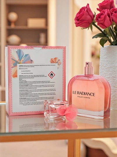 Ujë parfumi i frymëzuar për femra Le Radiance