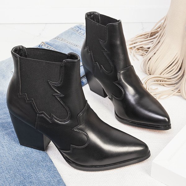 Black boots on the post of the cowboy boots Catenia - Footwear
