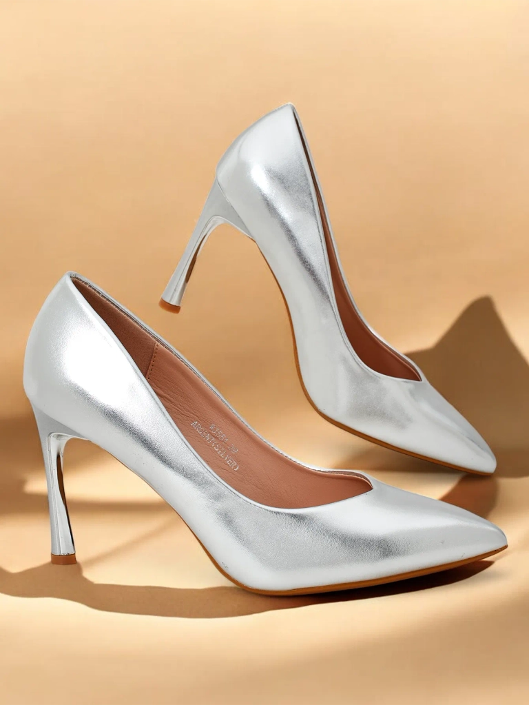 Royalfashion Women's classic stiletto heels in a pointed style Doemi