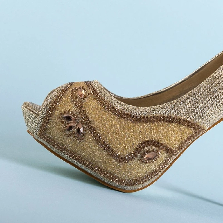 OUTLET Gold women's pumps with Maniya decorations - Footwear