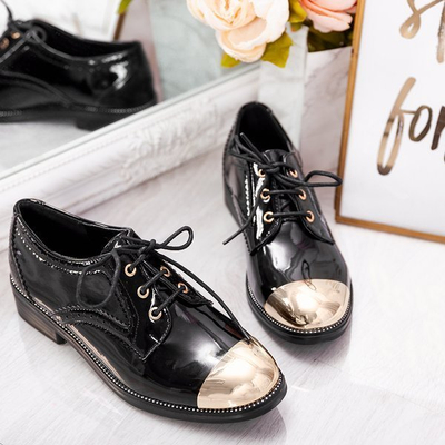 Black shoes with a golden toe Suit - Footwear