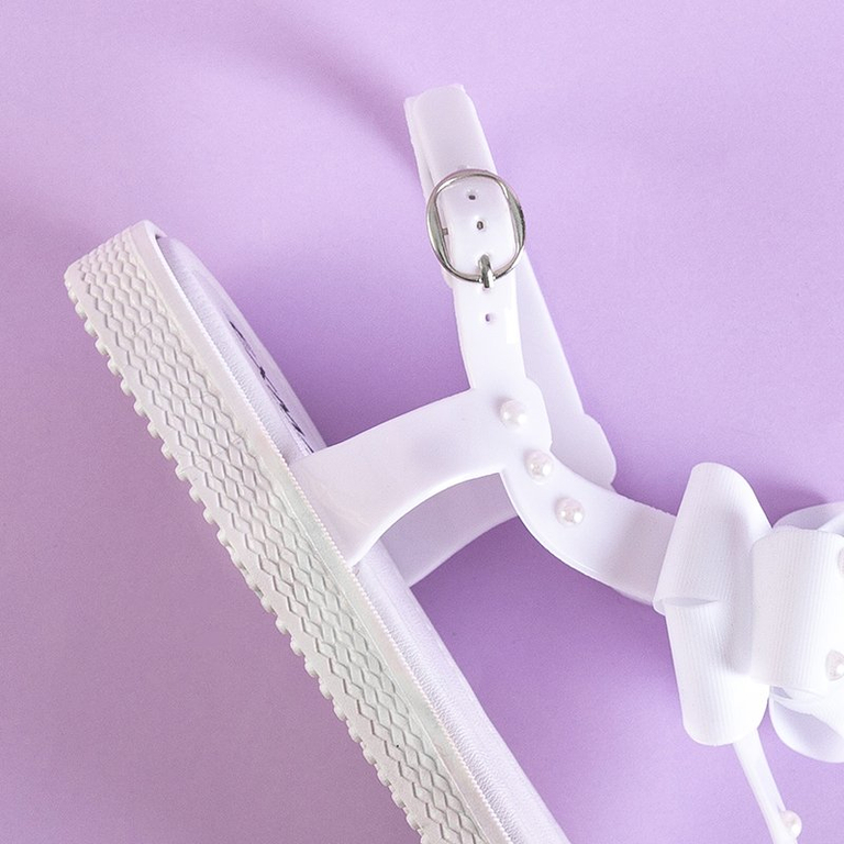 White women's sandals a'la flip-flops with a Domala bow - Footwear