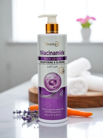 Mitrinošs un mirdzošs ķermeņa balzams ar niacinamīdiem GlowNiacin