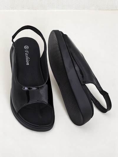 Royalfashion Women's Luna Shines sandals on a thick sole