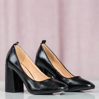 Matteless black pumps on the taller post - Footwear