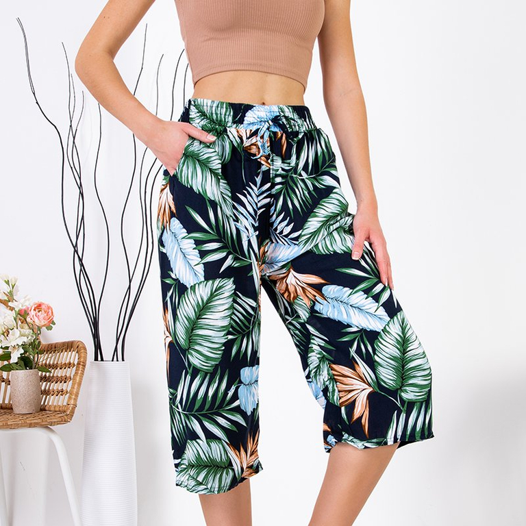 Patterned women's 3/4 PLUS SIZE pants - Clothing