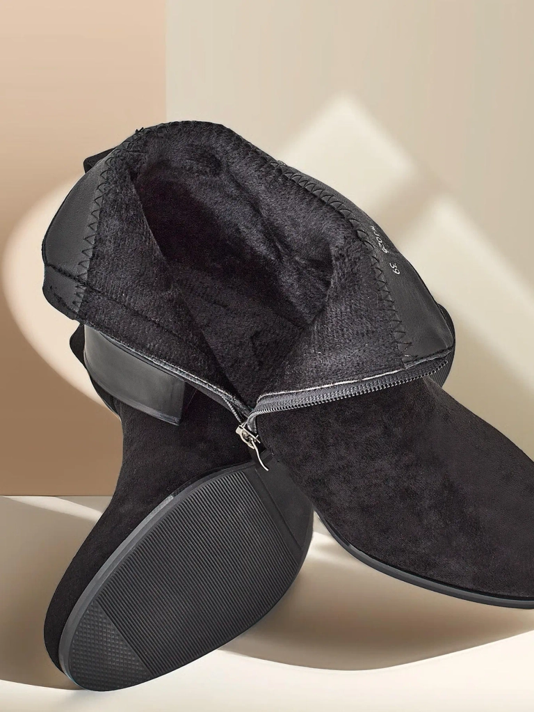 Elegante Nero Eco-Leather Ankle Boots