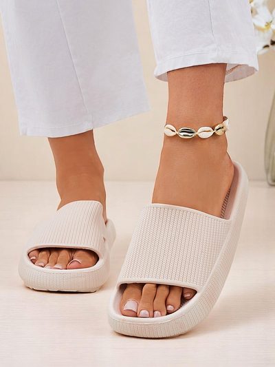 Royalfashion Women's rubber flip-flops Bree