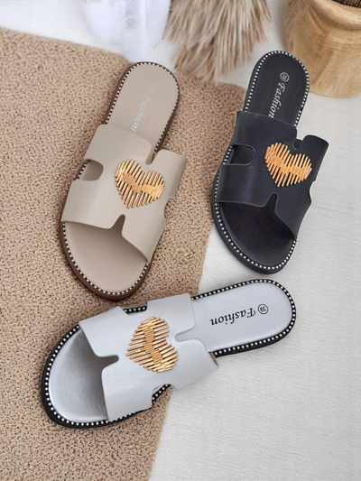 Royalfashion Damskie klapki na płaskiej podeszwie Heart Chic