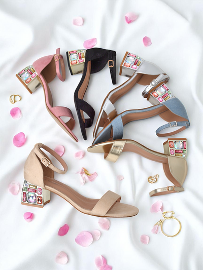 Royalfashion Сандалии для женщин с декоративными каблуками Ballou